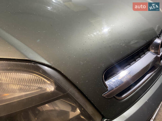 Зеленый Опель Вектра, объемом двигателя 1.9 л и пробегом 335 тыс. км за 2850 $, фото 9 на Automoto.ua