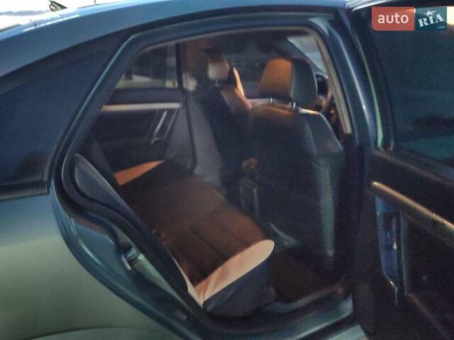 Зеленый Опель Вектра, объемом двигателя 1.9 л и пробегом 340 тыс. км за 3300 $, фото 3 на Automoto.ua