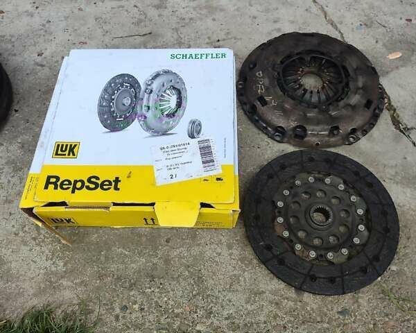 Зеленый Опель Вектра, объемом двигателя 1.9 л и пробегом 340 тыс. км за 3300 $, фото 38 на Automoto.ua