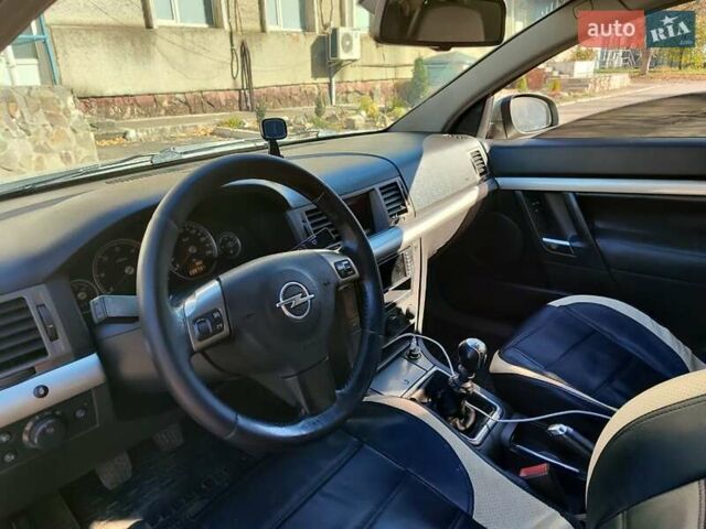 Зеленый Опель Вектра, объемом двигателя 1.9 л и пробегом 340 тыс. км за 3300 $, фото 15 на Automoto.ua