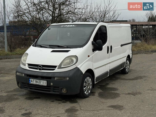 Белый Опель Виваро, объемом двигателя 1.9 л и пробегом 350 тыс. км за 4700 $, фото 6 на Automoto.ua