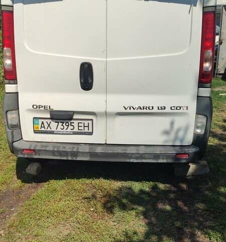 Белый Опель Виваро, объемом двигателя 2 л и пробегом 344 тыс. км за 7950 $, фото 1 на Automoto.ua