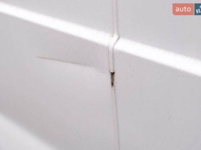 Белый Опель Виваро, объемом двигателя 2 л и пробегом 257 тыс. км за 8200 $, фото 7 на Automoto.ua