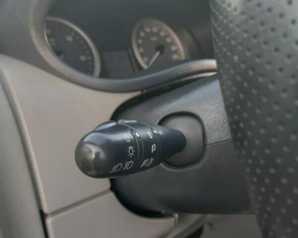 Белый Опель Виваро, объемом двигателя 2 л и пробегом 312 тыс. км за 10700 $, фото 29 на Automoto.ua