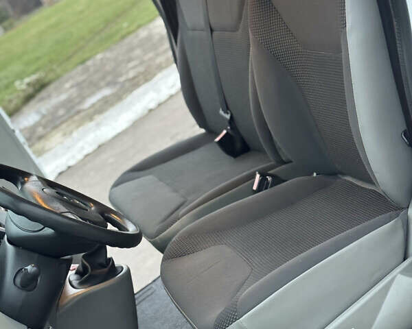 Белый Опель Виваро, объемом двигателя 2 л и пробегом 186 тыс. км за 11777 $, фото 21 на Automoto.ua