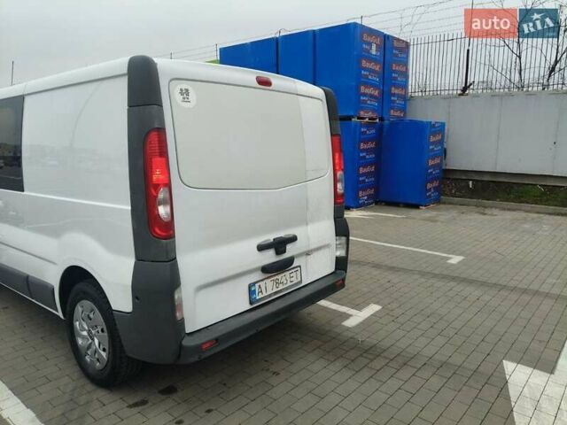 Белый Опель Виваро, объемом двигателя 2 л и пробегом 531 тыс. км за 9500 $, фото 12 на Automoto.ua