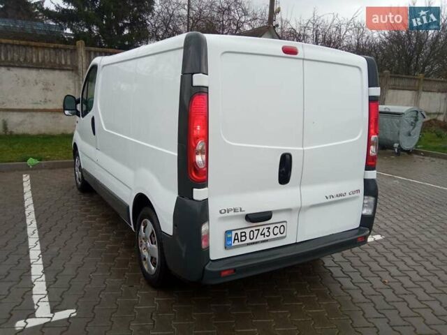 Білий Опель Віваро, об'ємом двигуна 2 л та пробігом 247 тис. км за 9500 $, фото 24 на Automoto.ua