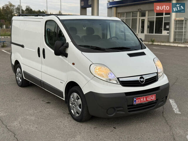 Опель Віваро 2014 у Радивилове на Automoto.ua Білий Опель Віваро, об'ємом двигуна 2 л та пробігом 222 тис. км за 11000 $, фото 3 на Automoto.ua