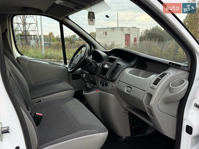 Опель Віваро 2014 у Радивилове на Automoto.ua Білий Опель Віваро, об'ємом двигуна 2 л та пробігом 222 тис. км за 11000 $, фото 22 на Automoto.ua