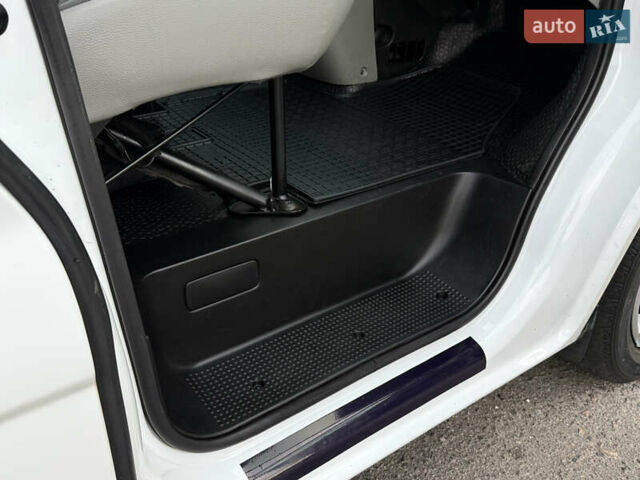 Опель Віваро 2014 у Радивилове на Automoto.ua Білий Опель Віваро, об'ємом двигуна 2 л та пробігом 222 тис. км за 11000 $, фото 25 на Automoto.ua