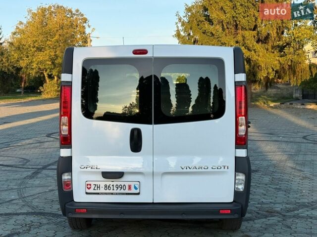 Білий Опель Віваро, об'ємом двигуна 2 л та пробігом 273 тис. км за 11999 $, фото 3 на Automoto.ua