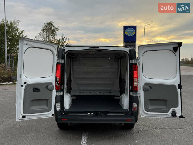 Опель Віваро 2014 у Радивилове на Automoto.ua Білий Опель Віваро, об'ємом двигуна 2 л та пробігом 222 тис. км за 11000 $, фото 27 на Automoto.ua