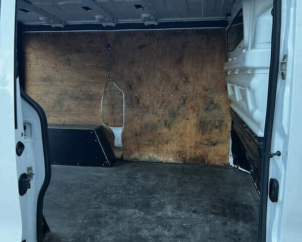 Белый Опель Виваро, объемом двигателя 1.6 л и пробегом 210 тыс. км за 10500 $, фото 9 на Automoto.ua