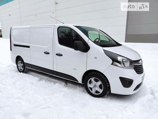 Білий Опель Віваро, об'ємом двигуна 1.6 л та пробігом 170 тис. км за 12500 $, фото 3 на Automoto.ua