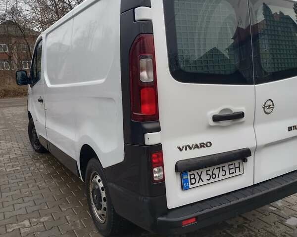 Білий Опель Віваро, об'ємом двигуна 1.6 л та пробігом 240 тис. км за 9850 $, фото 9 на Automoto.ua