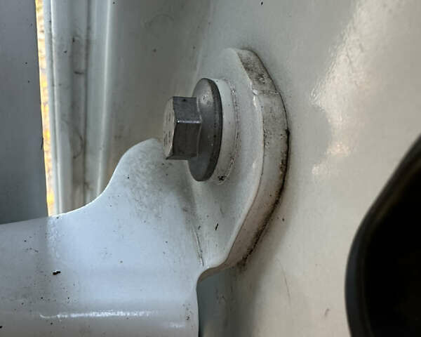 Белый Опель Виваро, объемом двигателя 1.6 л и пробегом 155 тыс. км за 15200 $, фото 24 на Automoto.ua