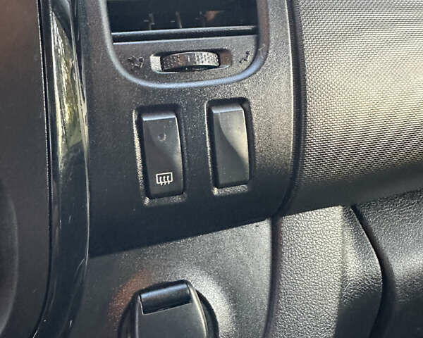 Белый Опель Виваро, объемом двигателя 1.6 л и пробегом 155 тыс. км за 15200 $, фото 44 на Automoto.ua