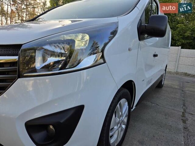 Білий Опель Віваро, об'ємом двигуна 1.6 л та пробігом 245 тис. км за 14800 $, фото 20 на Automoto.ua