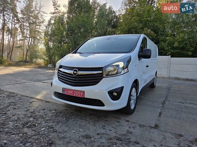 Білий Опель Віваро, об'ємом двигуна 1.6 л та пробігом 245 тис. км за 14800 $, фото 5 на Automoto.ua
