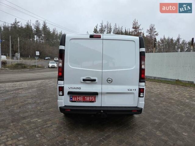 Білий Опель Віваро, об'ємом двигуна 1.6 л та пробігом 245 тис. км за 14500 $, фото 21 на Automoto.ua