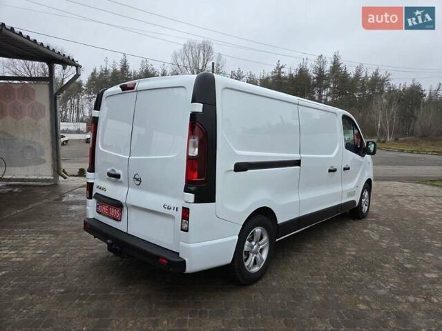 Білий Опель Віваро, об'ємом двигуна 1.6 л та пробігом 245 тис. км за 14500 $, фото 19 на Automoto.ua