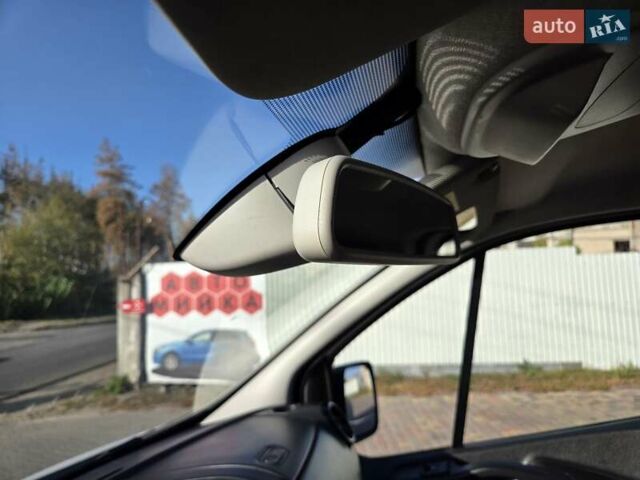 Білий Опель Віваро, об'ємом двигуна 1.6 л та пробігом 245 тис. км за 14800 $, фото 45 на Automoto.ua