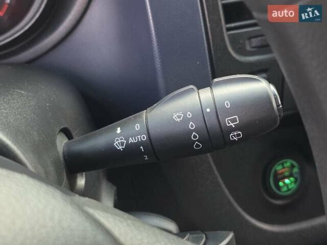 Білий Опель Віваро, об'ємом двигуна 1.6 л та пробігом 199 тис. км за 10999 $, фото 28 на Automoto.ua