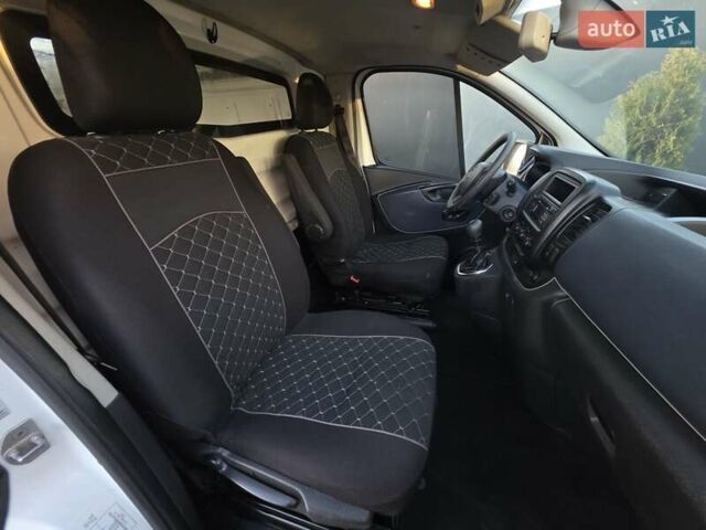 Белый Опель Виваро, объемом двигателя 1.6 л и пробегом 198 тыс. км за 10999 $, фото 19 на Automoto.ua