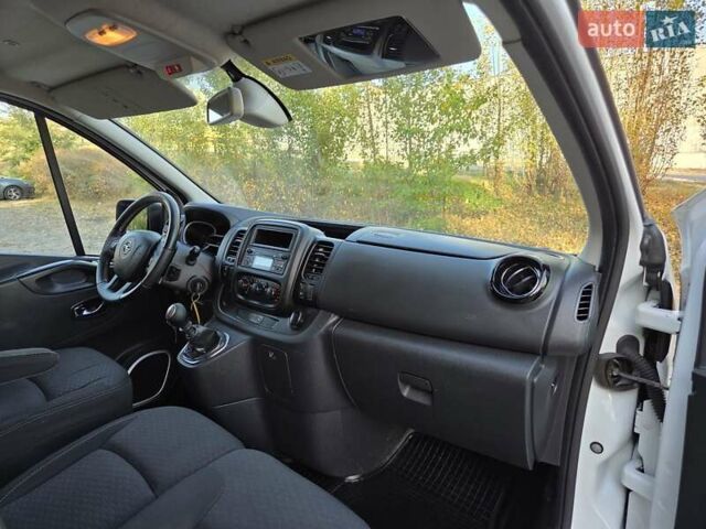 Білий Опель Віваро, об'ємом двигуна 1.6 л та пробігом 245 тис. км за 14800 $, фото 37 на Automoto.ua