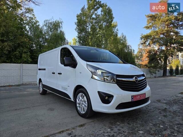 Білий Опель Віваро, об'ємом двигуна 1.6 л та пробігом 245 тис. км за 14800 $, фото 6 на Automoto.ua