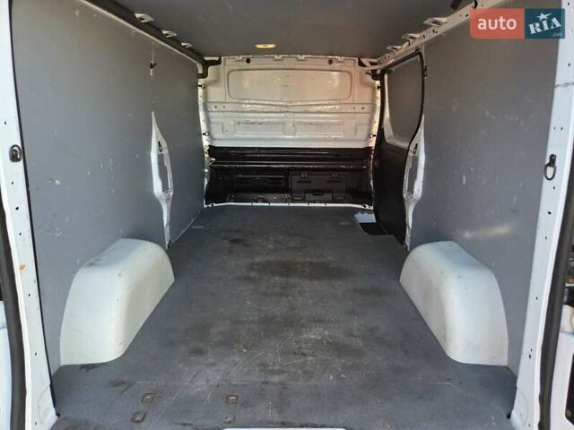 Білий Опель Віваро, об'ємом двигуна 1.6 л та пробігом 245 тис. км за 14800 $, фото 50 на Automoto.ua