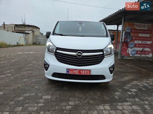 Білий Опель Віваро, об'ємом двигуна 1.6 л та пробігом 245 тис. км за 14500 $, фото 5 на Automoto.ua