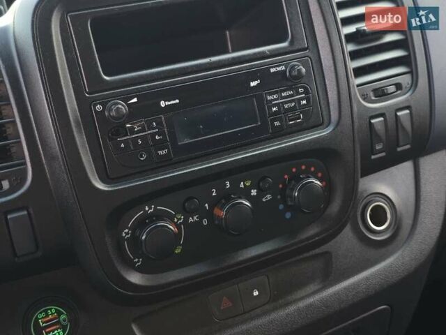 Білий Опель Віваро, об'ємом двигуна 1.6 л та пробігом 199 тис. км за 10999 $, фото 29 на Automoto.ua