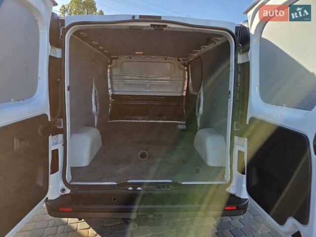 Білий Опель Віваро, об'ємом двигуна 1.6 л та пробігом 245 тис. км за 14800 $, фото 51 на Automoto.ua