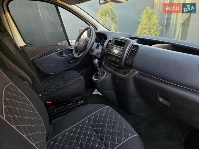 Белый Опель Виваро, объемом двигателя 1.6 л и пробегом 198 тыс. км за 10999 $, фото 18 на Automoto.ua