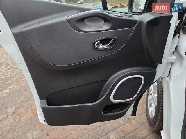 Білий Опель Віваро, об'ємом двигуна 1.6 л та пробігом 245 тис. км за 14500 $, фото 33 на Automoto.ua