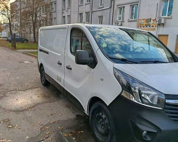 Білий Опель Віваро, об'ємом двигуна 1.6 л та пробігом 179 тис. км за 12800 $, фото 1 на Automoto.ua