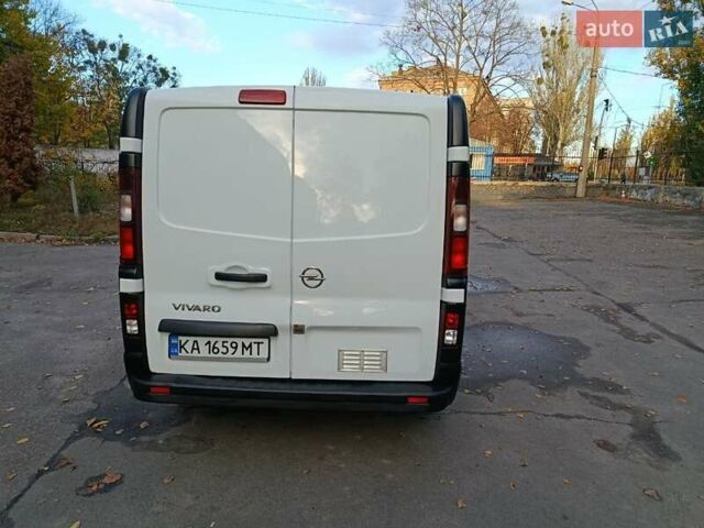 Білий Опель Віваро, об'ємом двигуна 1.6 л та пробігом 179 тис. км за 12800 $, фото 3 на Automoto.ua