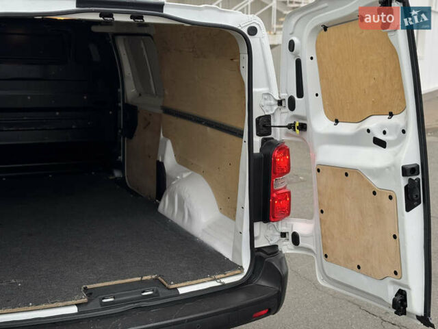 Белый Опель Виваро, объемом двигателя 2 л и пробегом 203 тыс. км за 18900 $, фото 15 на Automoto.ua