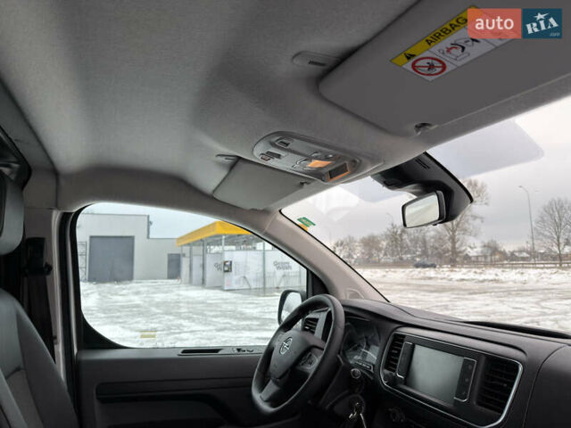 Білий Опель Віваро, об'ємом двигуна 2 л та пробігом 180 тис. км за 17000 $, фото 25 на Automoto.ua