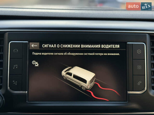 Белый Опель Виваро, объемом двигателя 2 л и пробегом 202 тыс. км за 18999 $, фото 37 на Automoto.ua