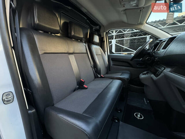 Белый Опель Виваро, объемом двигателя 2 л и пробегом 202 тыс. км за 18999 $, фото 24 на Automoto.ua