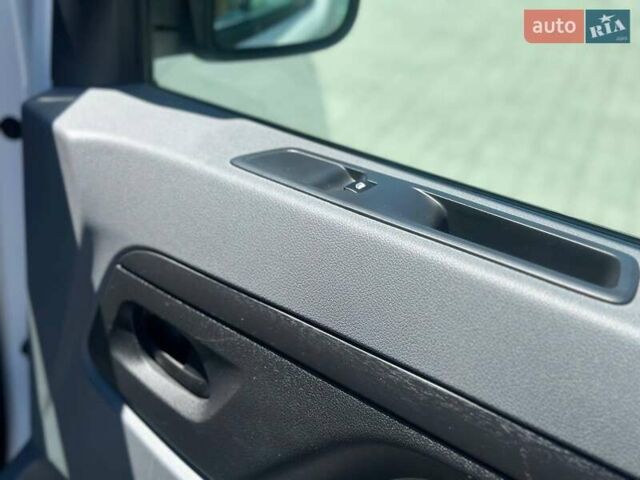 Білий Опель Віваро, об'ємом двигуна 1.5 л та пробігом 82 тис. км за 19900 $, фото 38 на Automoto.ua
