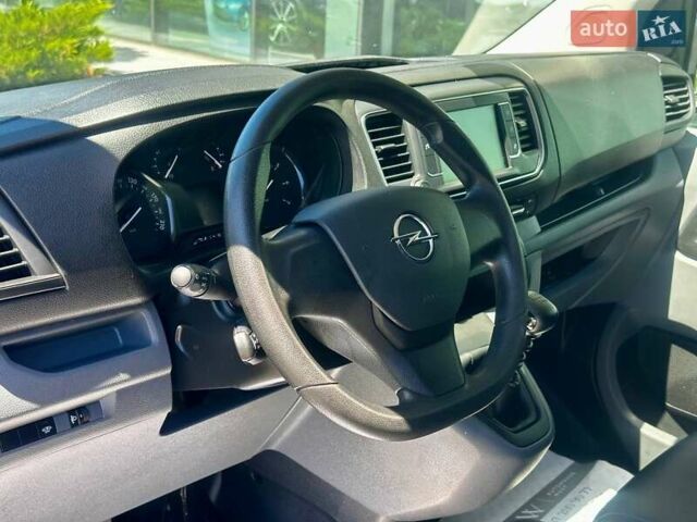 Білий Опель Віваро, об'ємом двигуна 1.5 л та пробігом 82 тис. км за 19900 $, фото 22 на Automoto.ua