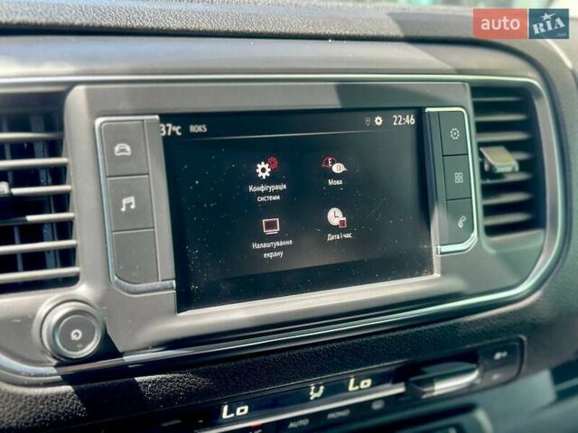 Білий Опель Віваро, об'ємом двигуна 1.5 л та пробігом 82 тис. км за 19900 $, фото 29 на Automoto.ua