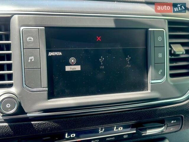 Білий Опель Віваро, об'ємом двигуна 1.5 л та пробігом 82 тис. км за 19900 $, фото 30 на Automoto.ua