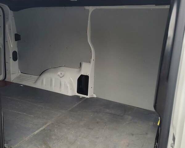 Белый Опель Виваро, объемом двигателя 2 л и пробегом 41 тыс. км за 22500 $, фото 11 на Automoto.ua