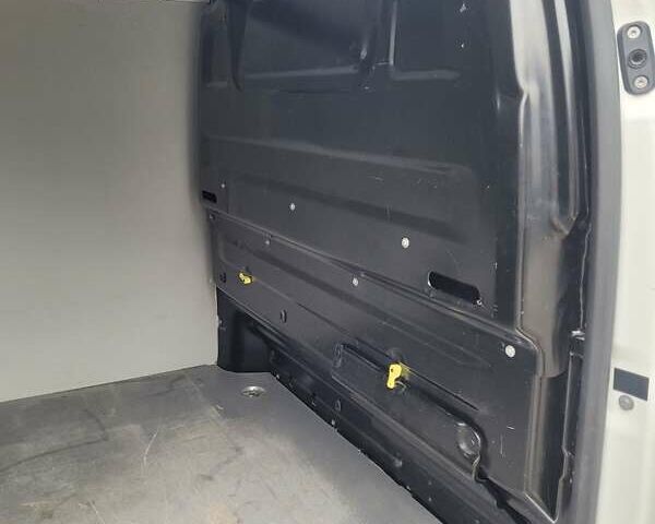 Белый Опель Виваро, объемом двигателя 2 л и пробегом 41 тыс. км за 22500 $, фото 13 на Automoto.ua