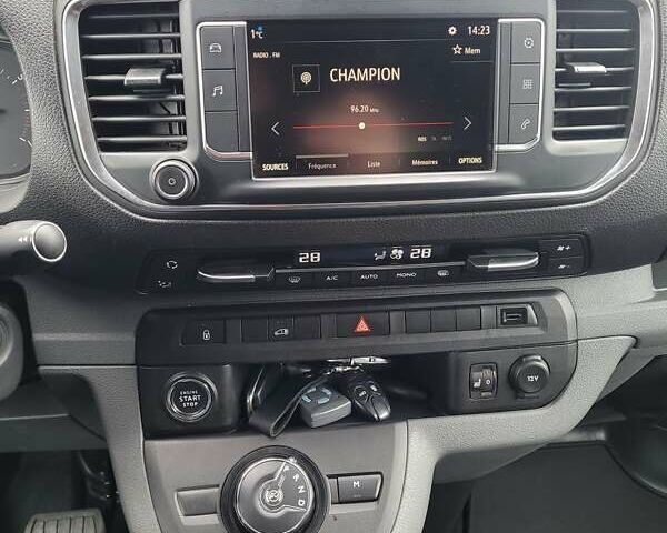 Белый Опель Виваро, объемом двигателя 2 л и пробегом 41 тыс. км за 22500 $, фото 27 на Automoto.ua