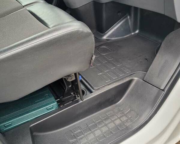 Белый Опель Виваро, объемом двигателя 2 л и пробегом 41 тыс. км за 22500 $, фото 16 на Automoto.ua